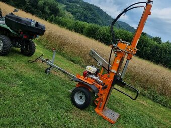 Štiepačka dreva štiepkovač spaľovací príves 20 ton Andrea Wł - 6