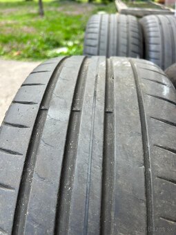 Goodyear 225/45 R17 - 6