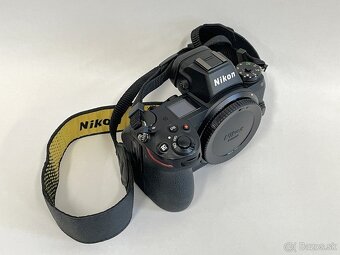Nikon Z6 - 6