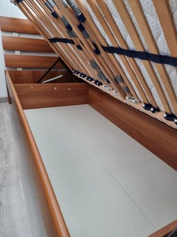 Manželská posteľ s matracmi a úložným priestorom - 6