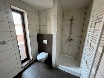 Veľký 2 izbový byt s garážou na prenájom - 6