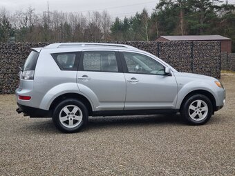 MITSUBISHI OUTLANDER 2,0Di-D 4x4 - 6