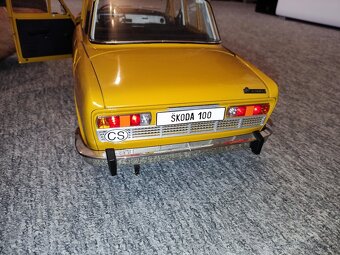 Model (poskladaný) Škoda 100 (DeAgostini 1:8) - 6
