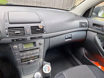 Toyota Avensis Combi 2,0D-4D, 93kW, r.v. 2007 - 6