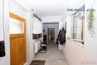 Ponúkame na predaj rekonštr. 3+1izb RD zast.157m2 na spoločn - 6