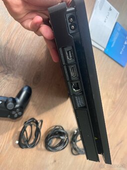 PS4 Slim 1TB - 6