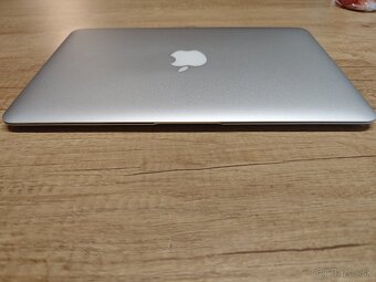 Apple Macbook Air 11 2015 A1465 - 6