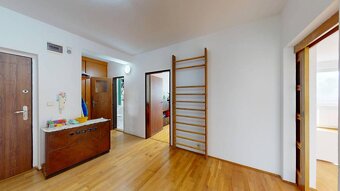 Nadštandardný veľký tehlový 4-izbový byt v Dubnici nad Váhom - 6