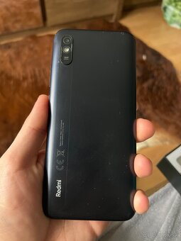 Redmi 9AT a tablet iGet Smart W 10,1 - 6