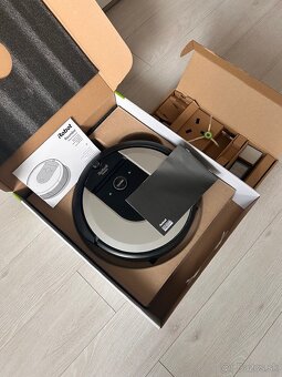 Predám vysávač iRobot Roomba i7 - 6