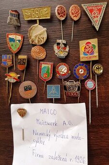 staré odznaky - 6