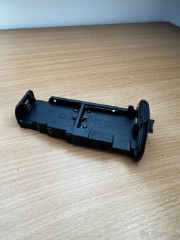 Batériový grip pre Canon 70D/80D - 6