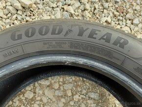 215/55 r17 celoročné pneumatiky 2ks Goodyear DOT2020 - 6