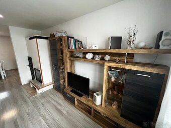 Zrekonštruovaný RD na peknom slnečnom pozemku. - 6