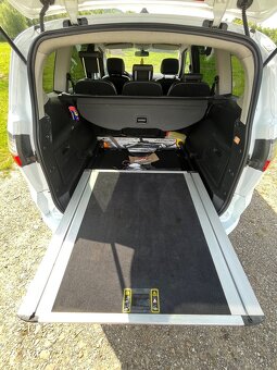Ford S-MAX 2.2 TDCi 129 kW Titanium - 6