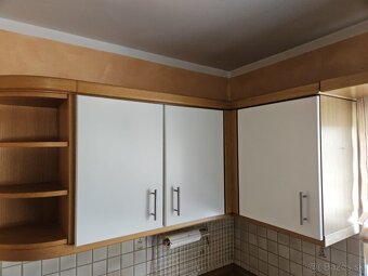 Moderná kuchynská linka so spotrebičmi - 6