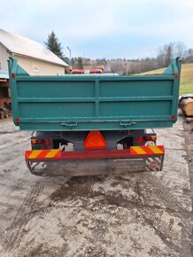 Trojstrana vyklápacia vlečka - 6