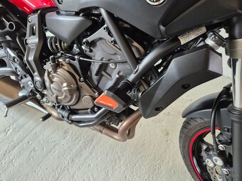 Yamaha MT-07 - 6
