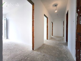NOVOSTAVBA S KRÁSNYMI VÝHĽADMI LEN 5 KM OD MESTA - NIŽNÝ ORL - 6