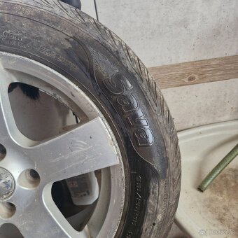 Predám komplet pneumatiky s diskami 185/65R15 - 6