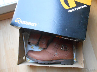 Pánske čižmy RISBUT nové, č. 40 - 6