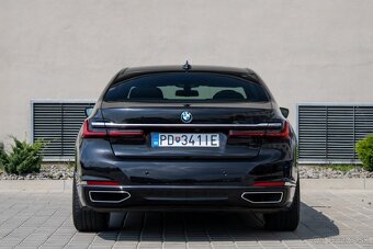 BMW 7 730D - 6
