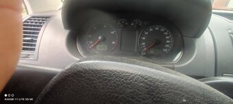Vw Polo 1,4tdi r.v.:2004,5 dverovi klíma centrálne - 6