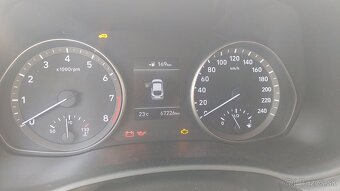 Predám Hyundai i30 Fastback - 6