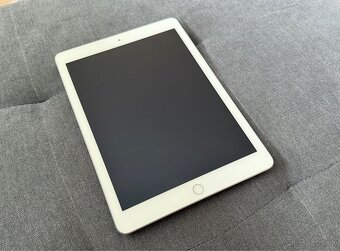 iPad 5.gen., 128 GB, cellular - 6