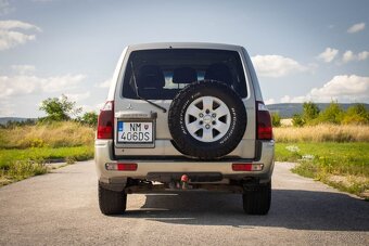 MITSUBISHI PAJERO 3.2 DI-D 118kW A/T 2005 - 6