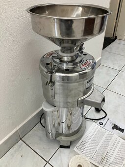 Elektrický mlynček na orieškové maslo - 6