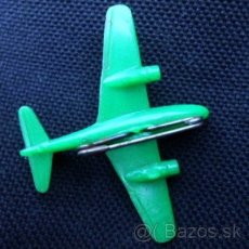 Starožitné Plastové brošňe - 6