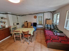 Sereď centrum- 3 izb.RD na 359 m2 pozemku na predaj - 6