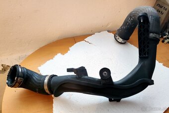 Tlaková rúrka intercooler - 5N0145770A - 6