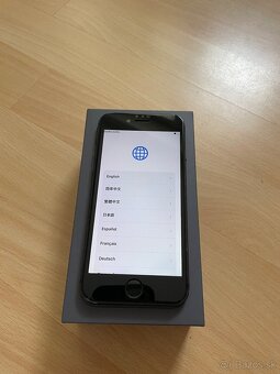 iPhone 8, 64 GB - 6