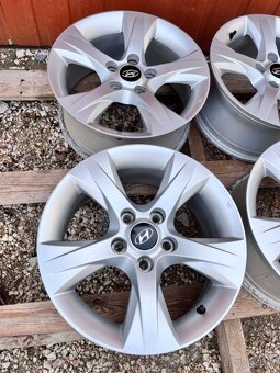 5x114,3 R16 originál alu disky Hyundai i40 - ET 40 - 6