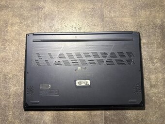 ASUS Vivobook 15 - 6