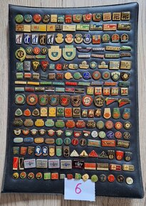Zbierka rôznych odznakov v počte 1959 kusov. - 6