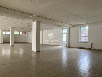 Obchodné priestory - 735 m2 - v nákupnom centre na Jazere - 6