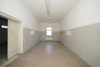 PEZINOK - Objekt s výrobnou halou, skladom a kancel - 6