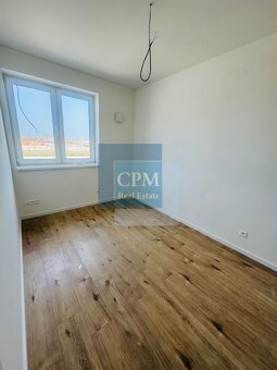 Ponúkame na predaj 4-izbové dvojdomy s pozemkom a parkovaním - 6