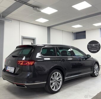 Volkswagen Passat Variant 2.0TDI 110Kw DSG Facelift - 6