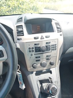 Opel Zafira 1,6 Ecotec benzín - 6
