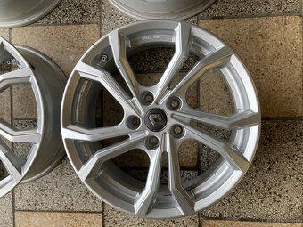 ALU disky 5x114.3 R17 Renault TOP stav - 6