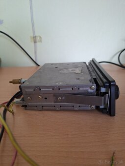 Predam autoradio HITACHI - 6