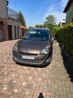 Renault Grand Scenik - 6