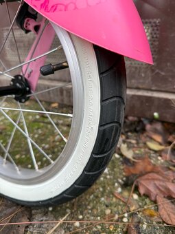 Dievčenský bicykel s prídavnými koliečkami - 6