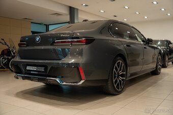 BMW Rad 7 740d M xDrive A/T, Fabrická záruka, odpočet DPH - 6