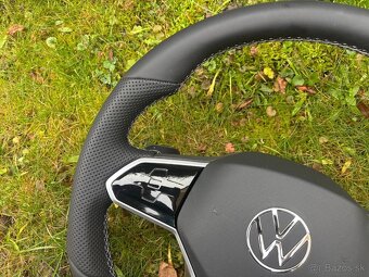 R line dotykový kožený - vyhrievaný - VOLANT VOLKSWAGEN - 6
