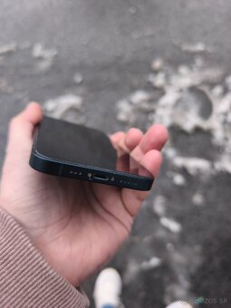 Predám iphone 13 128GB - 6